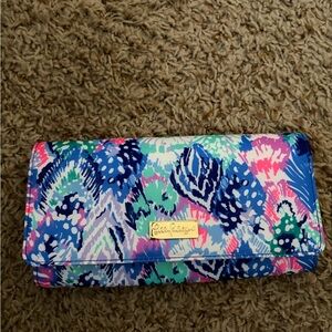 Lilly Pulitzer Multicolor Patterned Travel wallet folio organizer